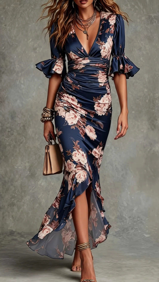 Anne – Robe Longue Asymétrique en Satin Vert à Décolleté en V
