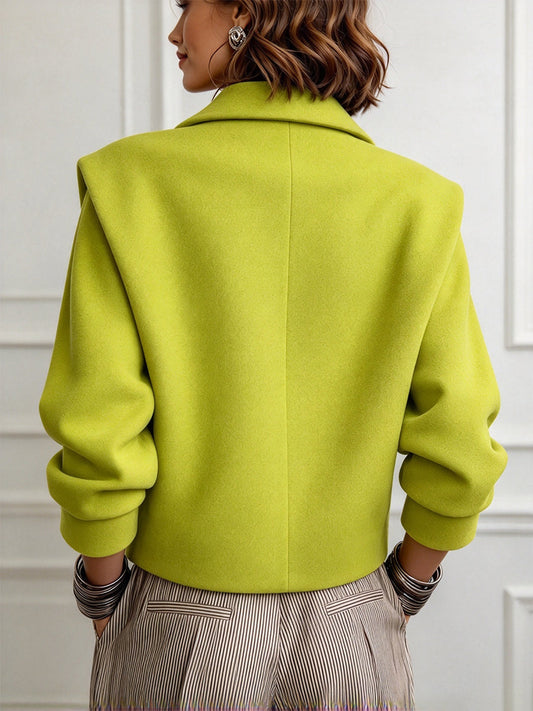 Marie-Liesse - Veste Tailleur Sculpturale à Boutons Dorés