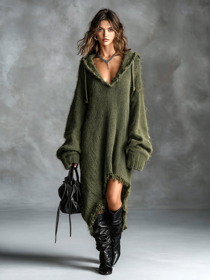 Coraline - Robe Midi en Maille Duveteuse à Capuche