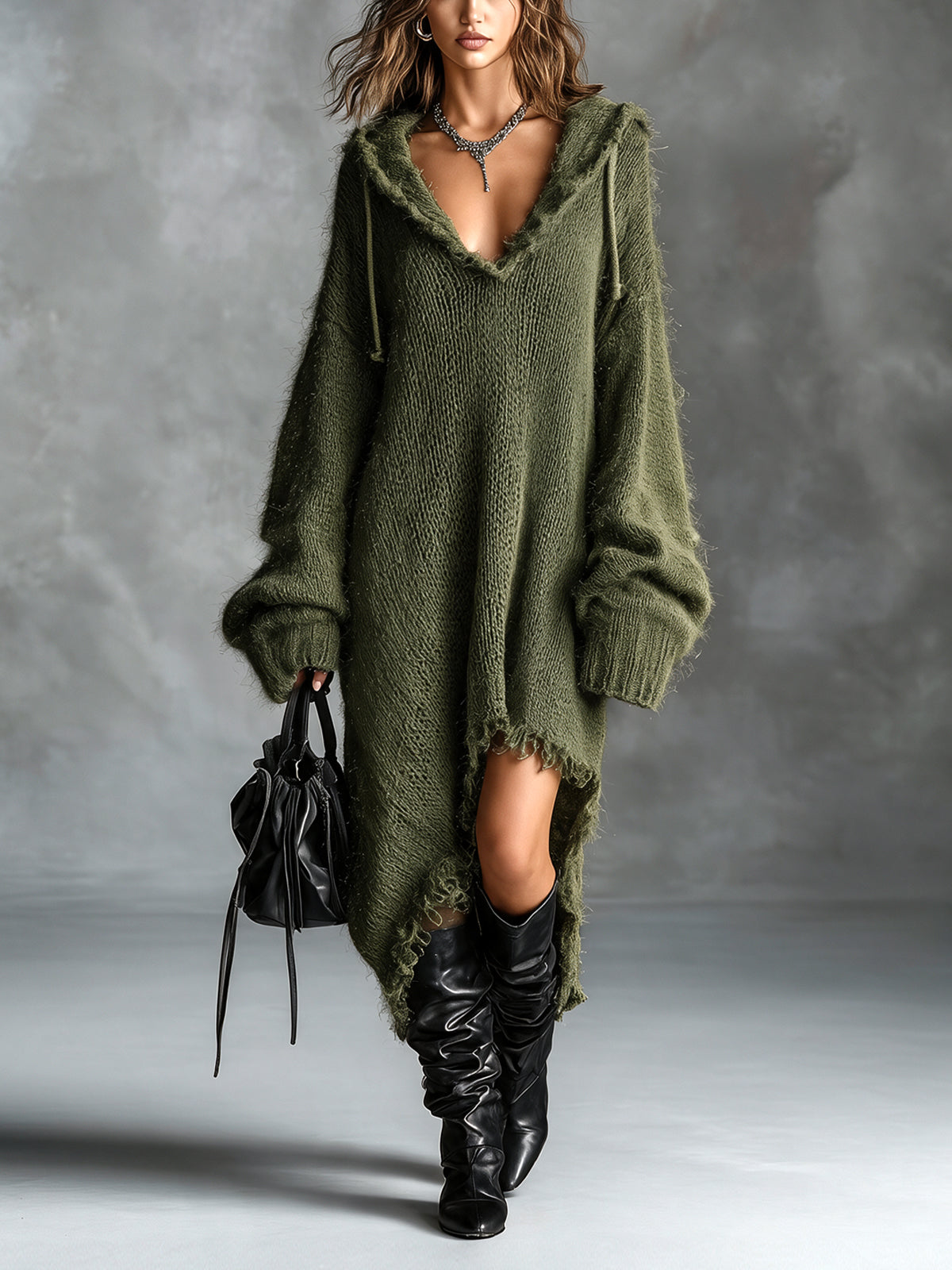 Améline - Robe Midi en Maille Duveteuse à Capuche