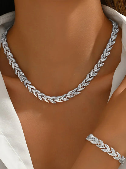 Adelaide | Halsband med fiskbenskedja, roséguld