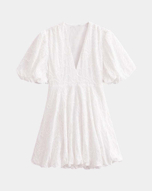 Anastasie | Robe mini brodées à manches volantées