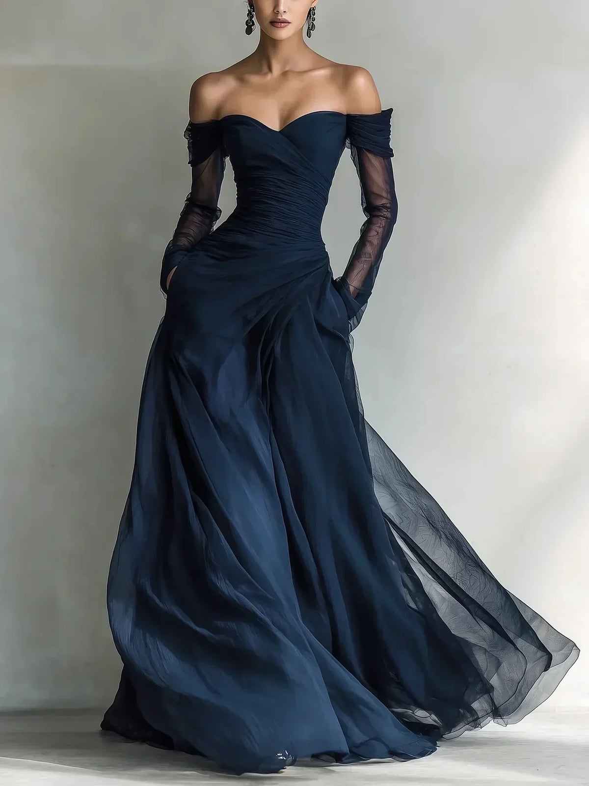 Enola - Robe Longue Épaules Dénudées à Inserts en Mesh