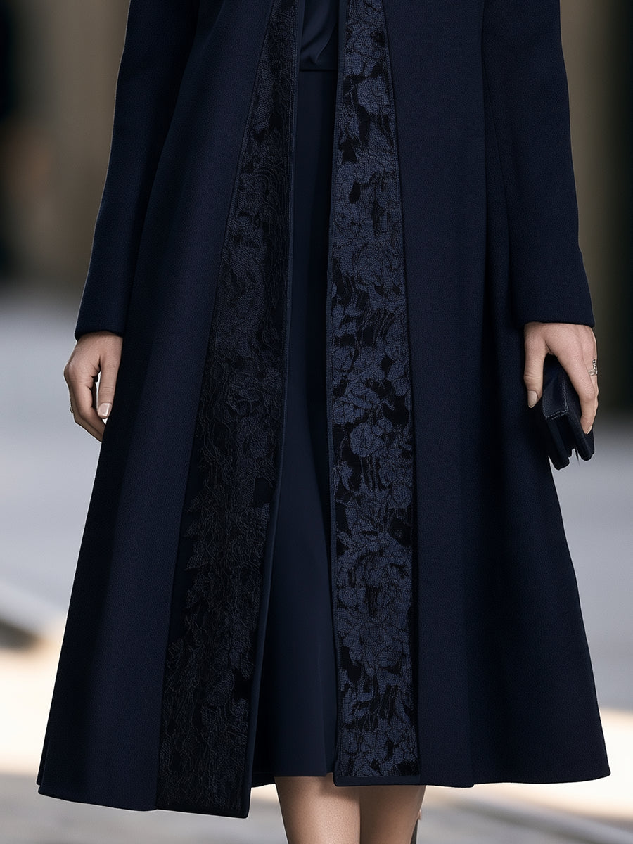 Anne-Bérangère - Manteau Midi Évasé à Empiècements en Dentelle