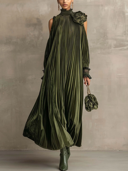 Olympe | Robe Longue Plissée Vert Olive à Détail Floral à l'Épaule