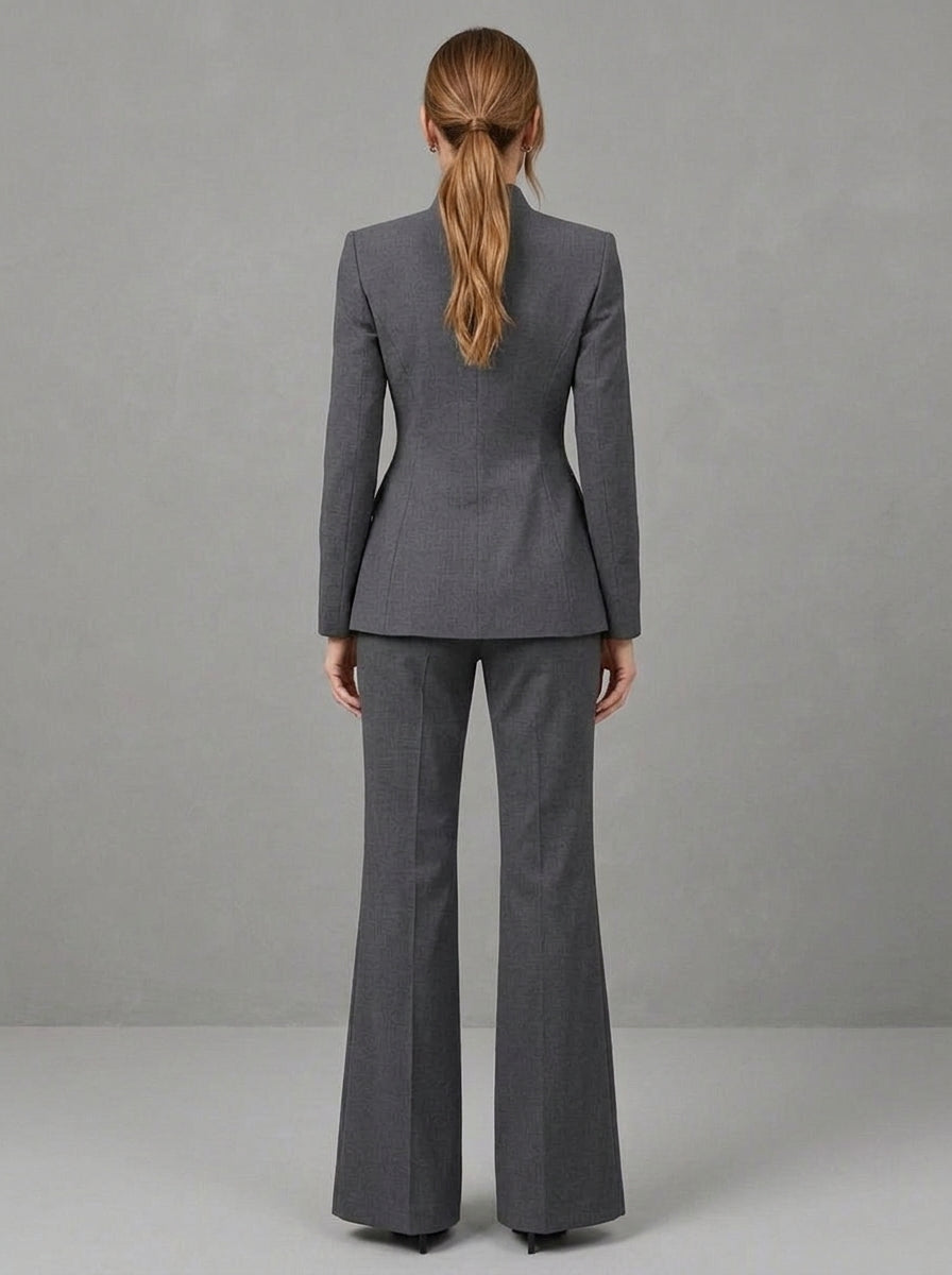 Alda - Ensemble Blazer Col Officier à Décolleté en V et Pantalon Évasé, Gris Anthracite — photo 2
