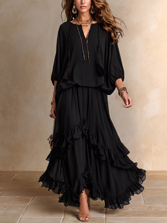 Elvire | Haut V-neck en Chiffon Noir à Franges Associé à un Ensemble Jupe à Volants Superposés