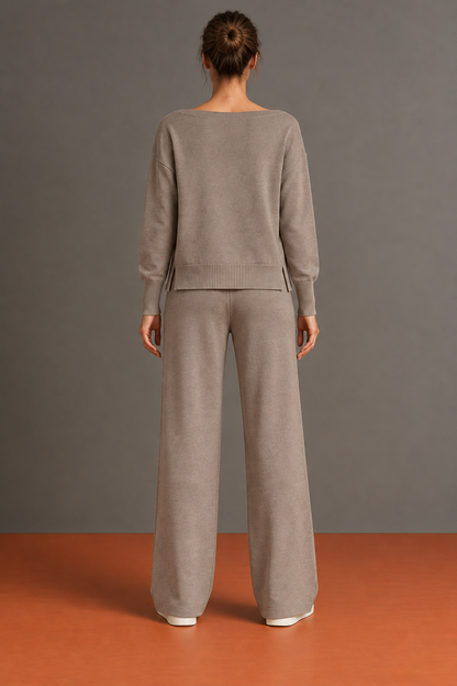 Émilie - Ensemble Ample à Encolure Bateau et Couture Centrale