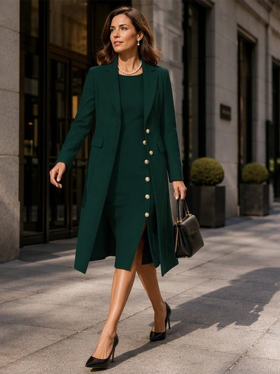 Adélaïde - Ensemble Blazer Long et Robe Sans Manches à Boutons Dorés